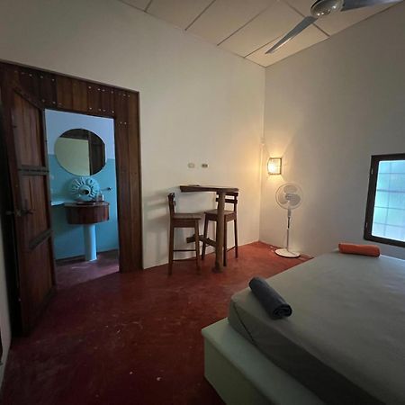 Buena Onda Backpackers Hotel San Juan del Sur Bagian luar foto