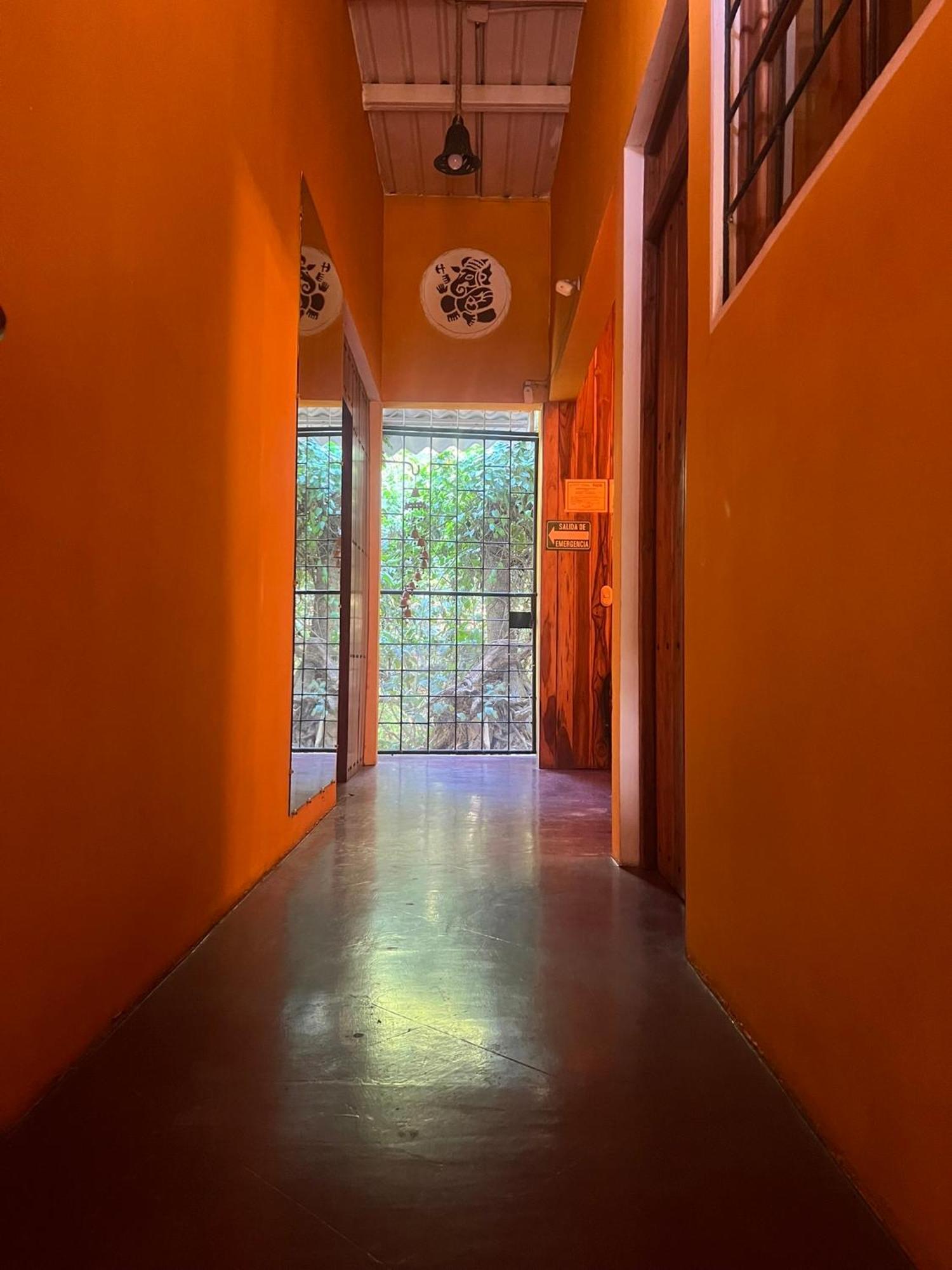 Buena Onda Backpackers Hotel San Juan del Sur Bagian luar foto