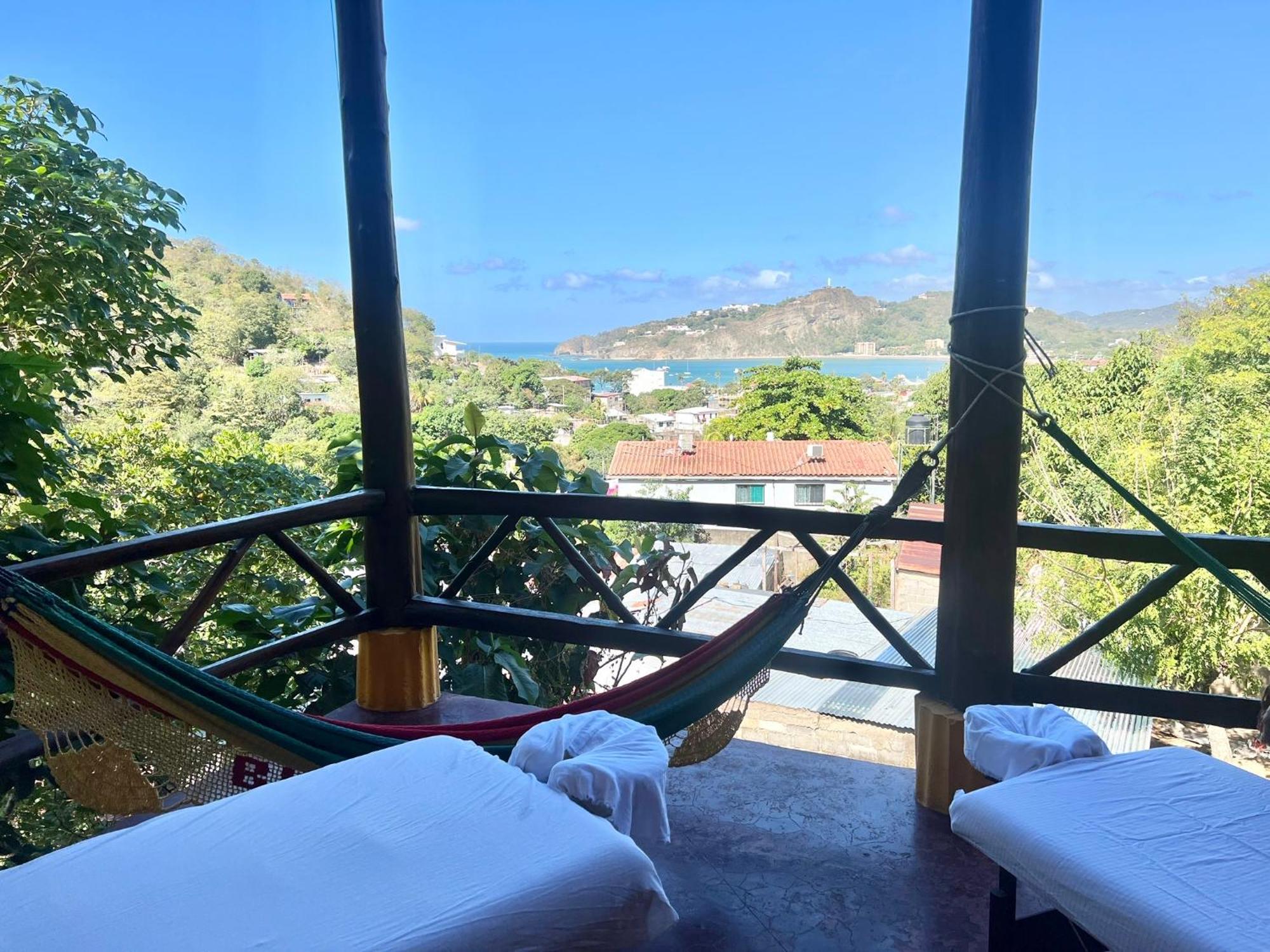 Buena Onda Backpackers Hotel San Juan del Sur Bagian luar foto
