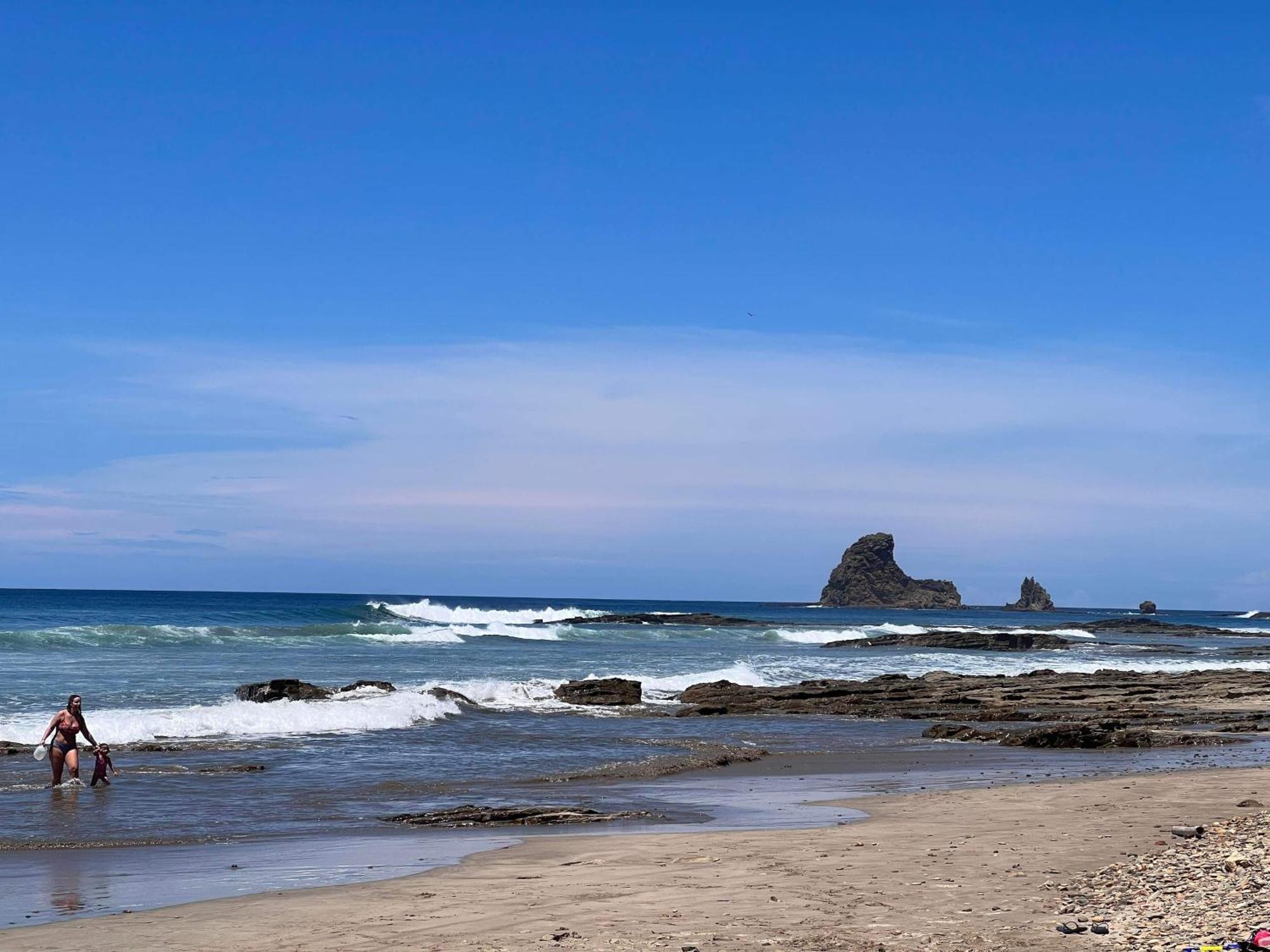 Buena Onda Backpackers Hotel San Juan del Sur Bagian luar foto