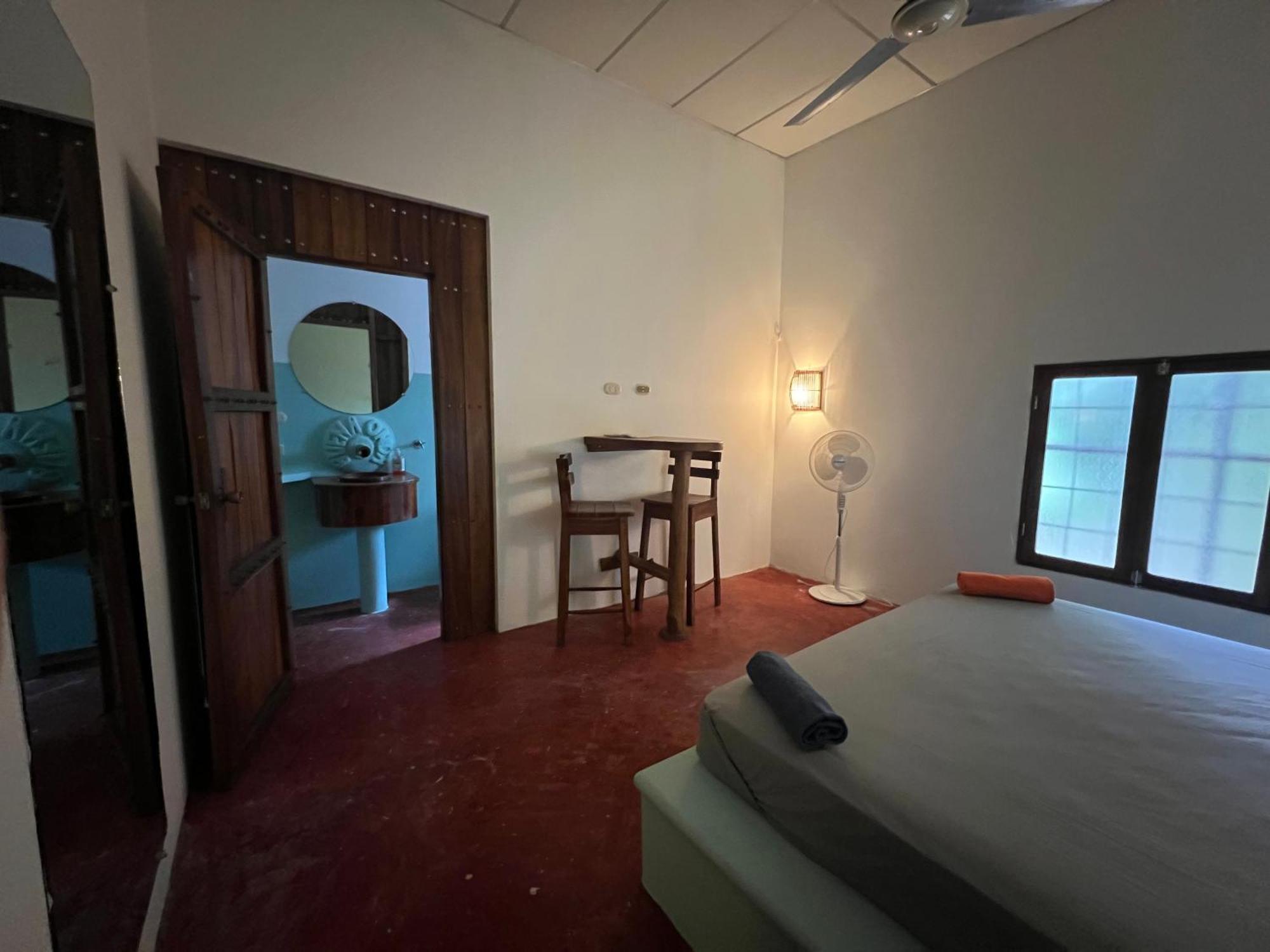 Buena Onda Backpackers Hotel San Juan del Sur Bagian luar foto
