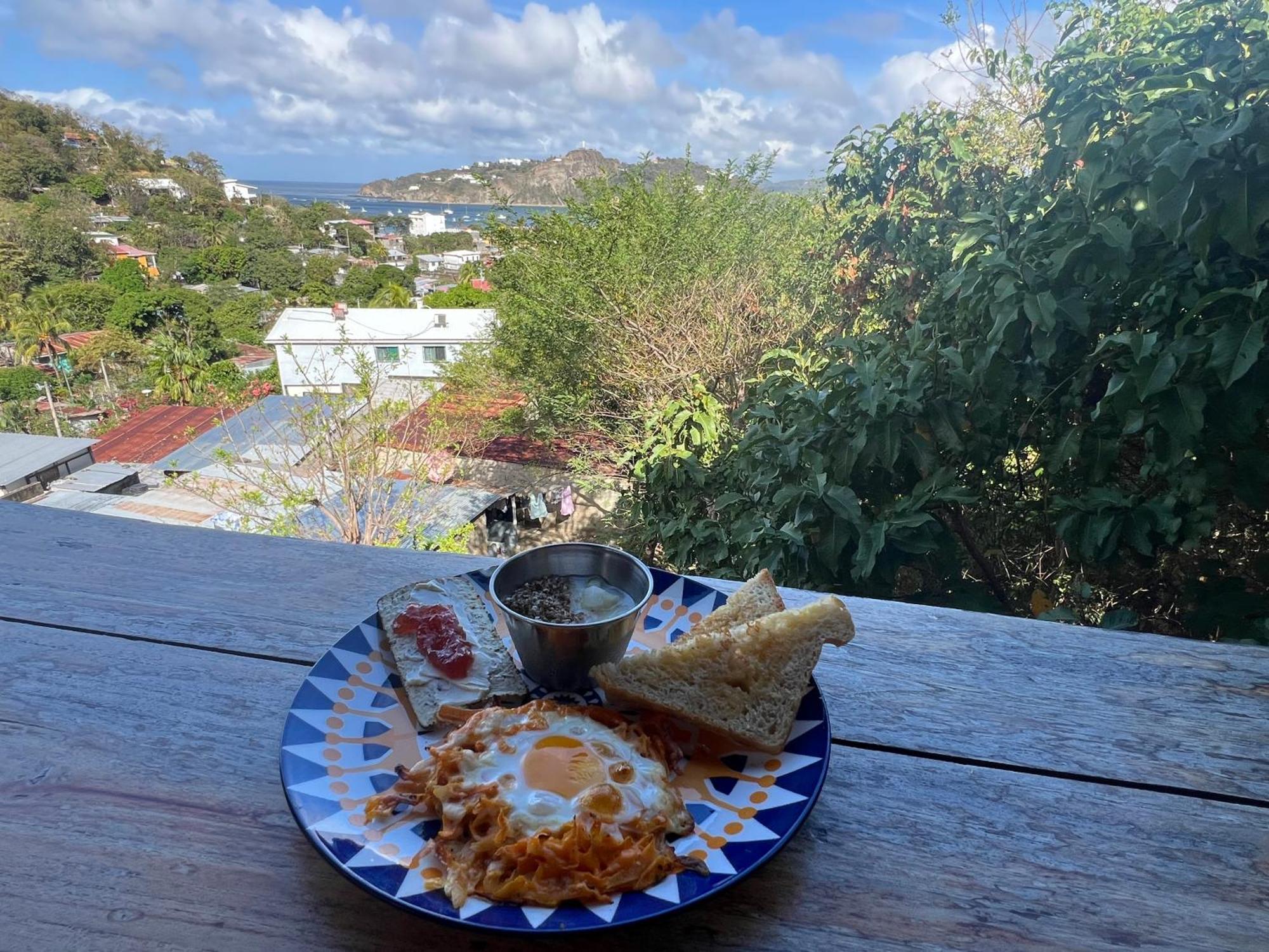 Buena Onda Backpackers Hotel San Juan del Sur Bagian luar foto
